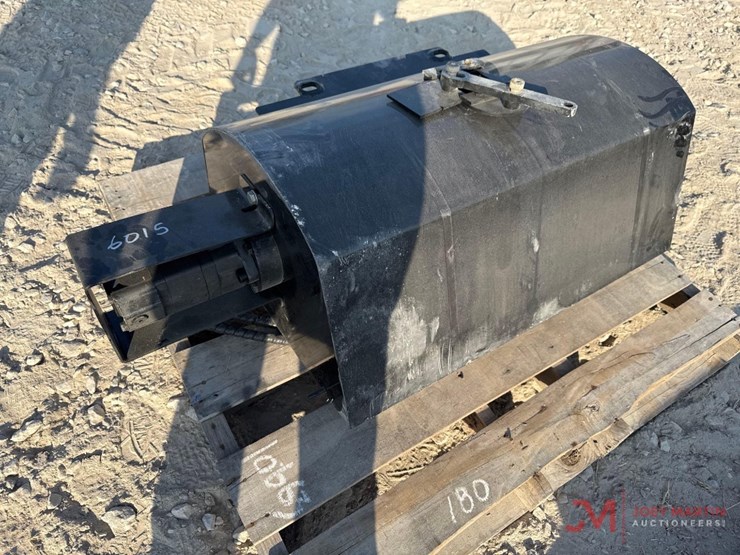 new-hydraulic-concrete-mixing-bucket-mini-skid-steer-attachment-image-1