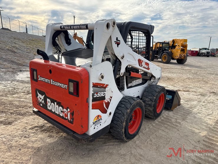 2021-bobcat-s590-image-2