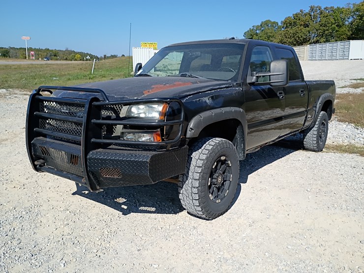 2003-chevrolet-silverado-image-1