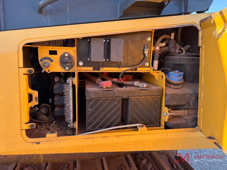 2019-deere-650k-lgp-image-9
