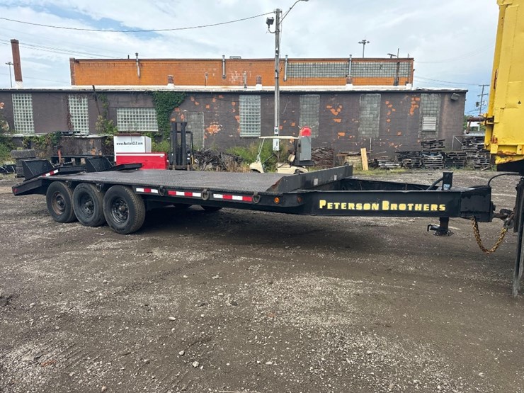 steel-deck-16+4-ft-x-8ft-tri-axle-equipment-trailer-image-1