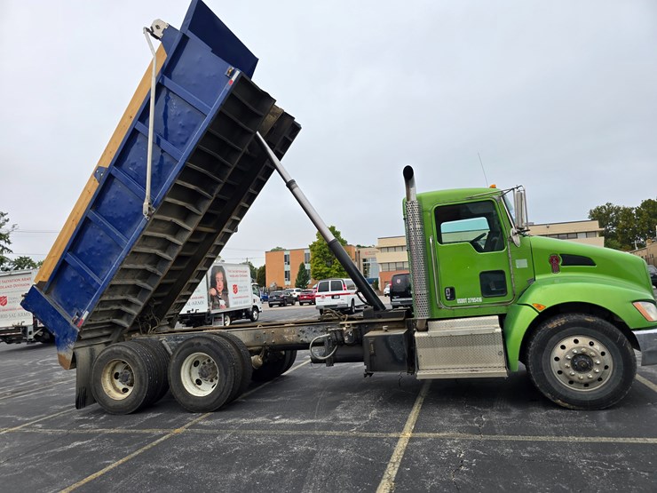 2016-kenworth-t370-image-73