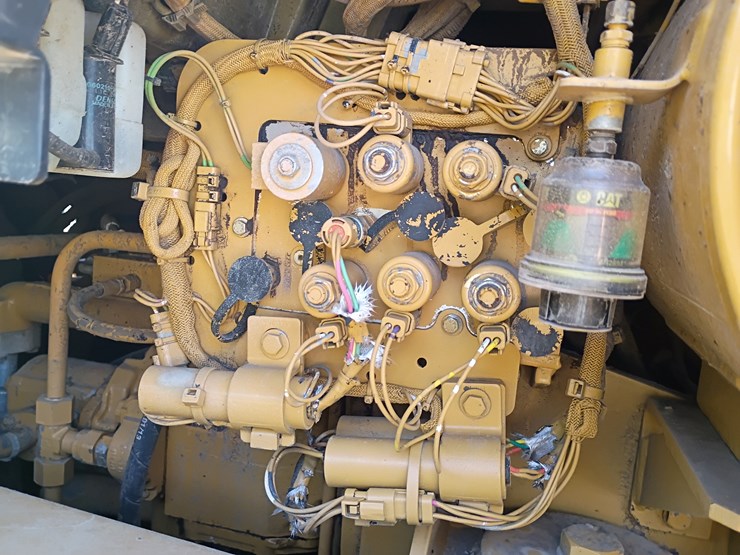 2002-caterpillar-953c-image-28