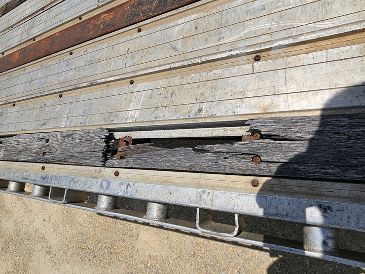 2011-great-dane-flatbed-image-53