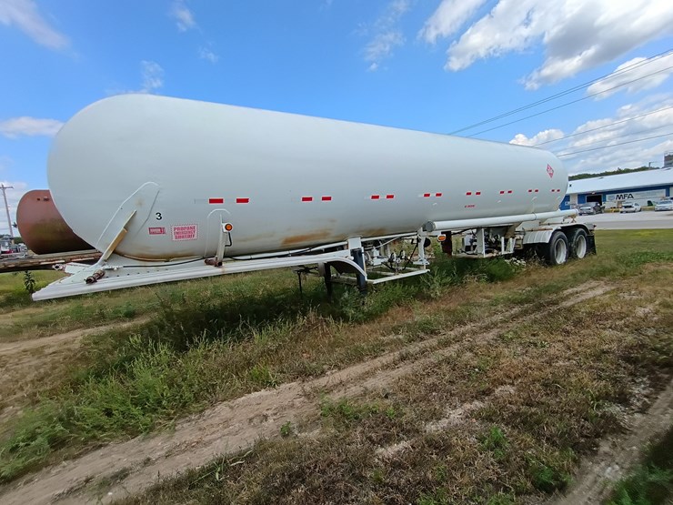 1977-trinity-tank-image-3