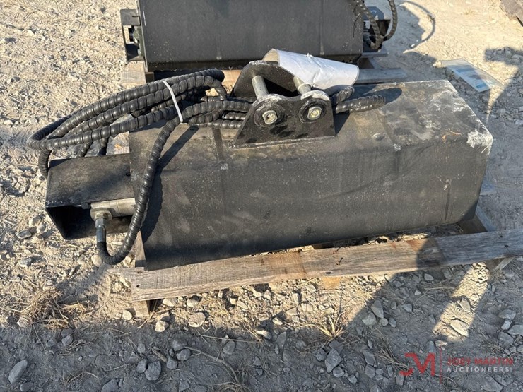 new-iranch-brush-cutter-excavator-attachment-image-2