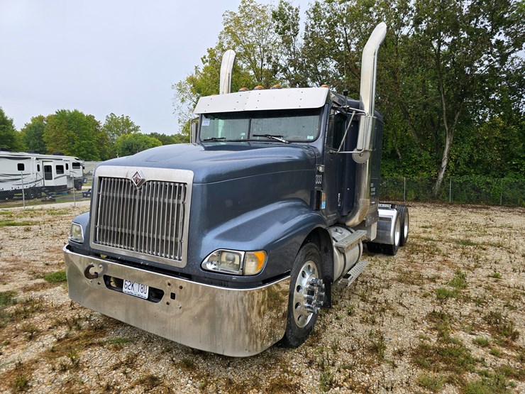 1999-international-9400-image-1