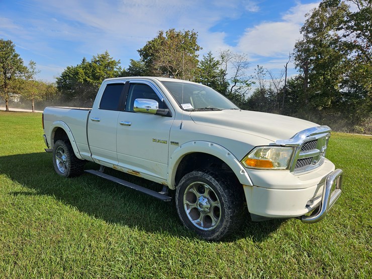2009-dodge-ram-1500-image-22