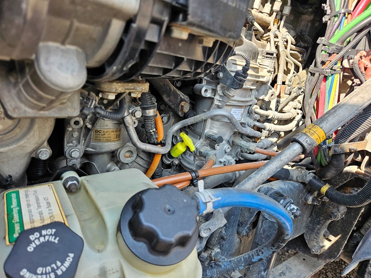 2016-freightliner-cascadia-125-image-34