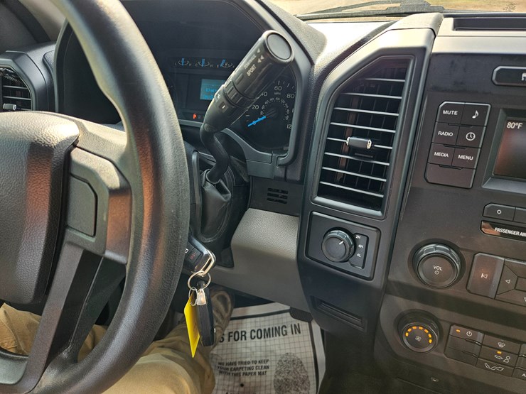 2016-ford-f150-image-45