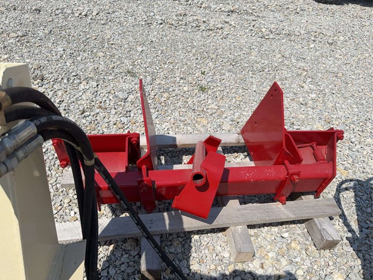 international-loader-image-17