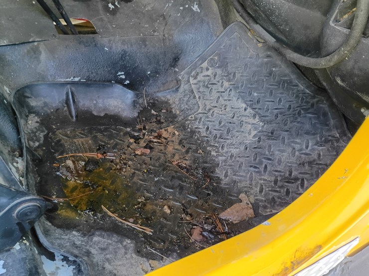 1995-jeep-wrangler-image-34