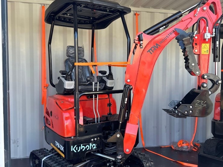 new-tpm-industrial-co-mini-diesel-excavator-model-tpm-20k-image-1