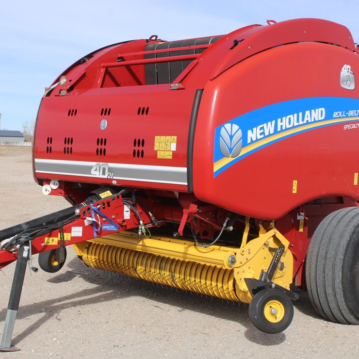 2015 NEW HOLLAND ROLL-BELT 560