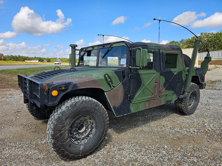 1989-am-general-m998-image-3