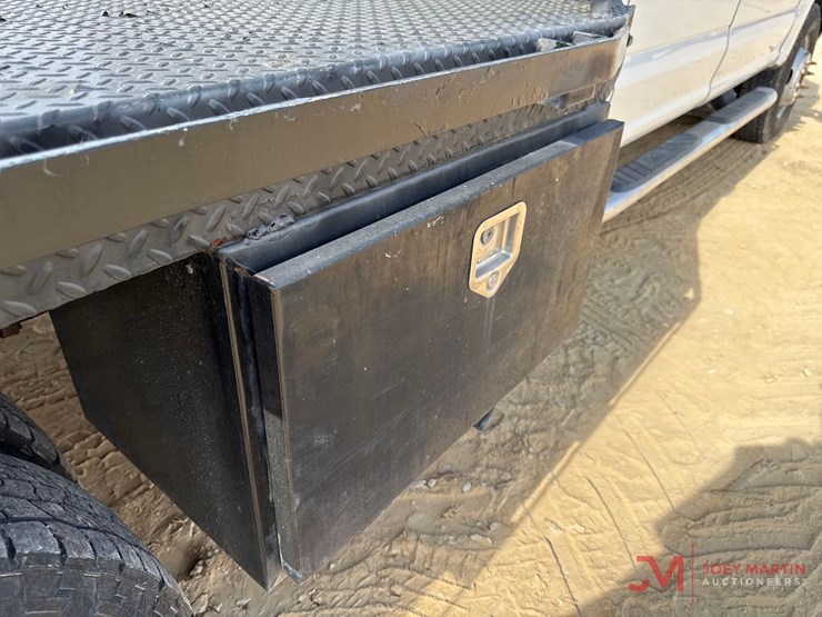 2018-ford-f350-xl-image-12