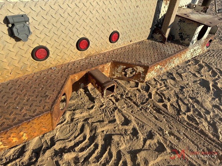 2012-ram-4500-service-truck-image-13