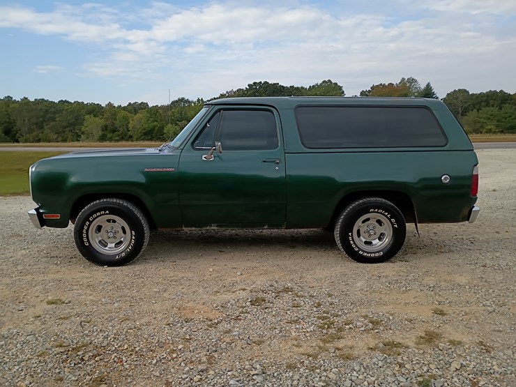 1976-dodge-ram-charger-image-4