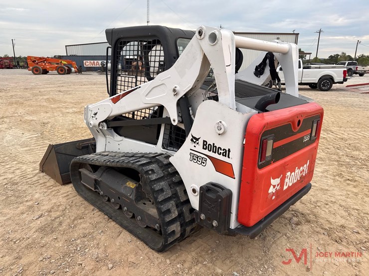 2019-bobcat-t595-image-3