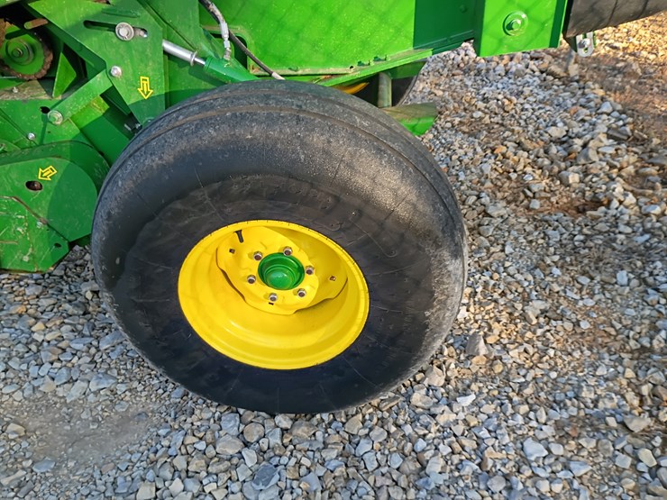 2020-john-deere-450m-image-36