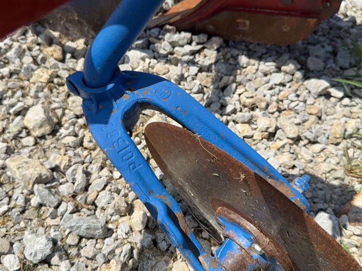 2-bottom-fast-hitch-plow-image-12
