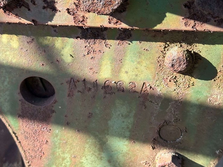 john-deere-4-bottom-pull-type-plow-image-33