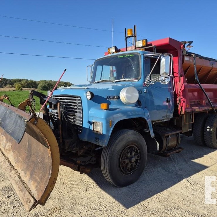 1994 FORD L8000