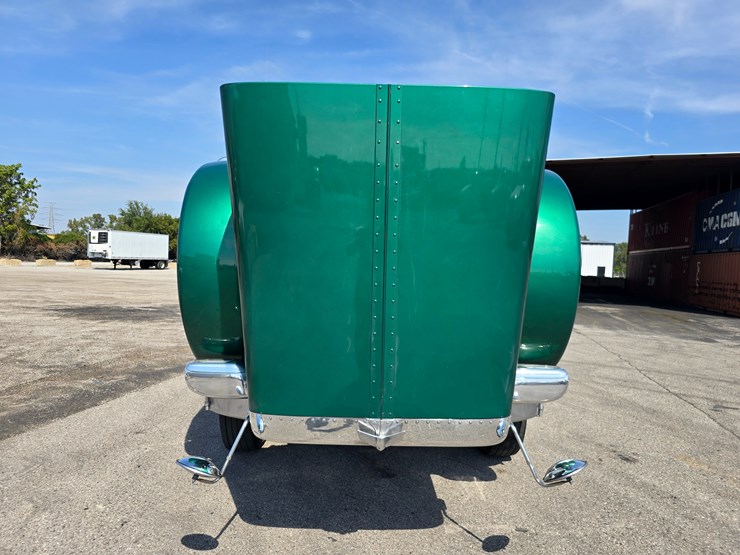 2014-peterbilt-388-image-58