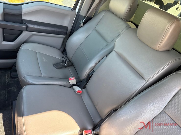 2017-ford-f550-xl-image-38