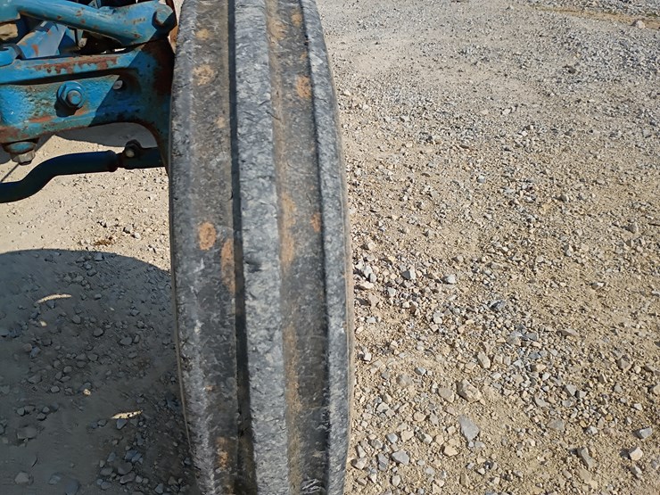 1972-ford-tractor-image-41