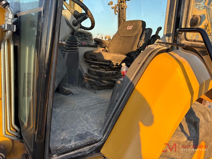 2018-caterpillar-420f2-it-image-27