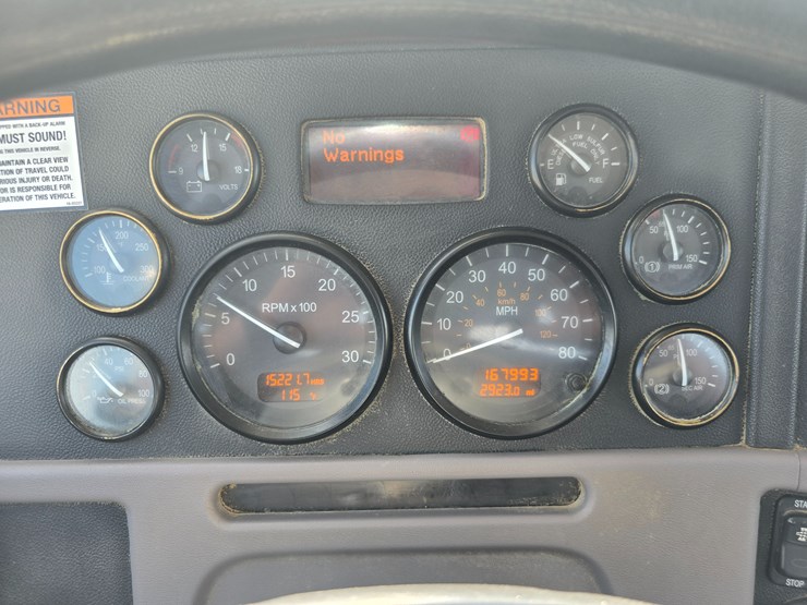 2014-peterbilt-365-image-85