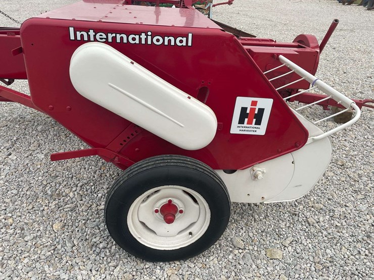 international-baler-image-34