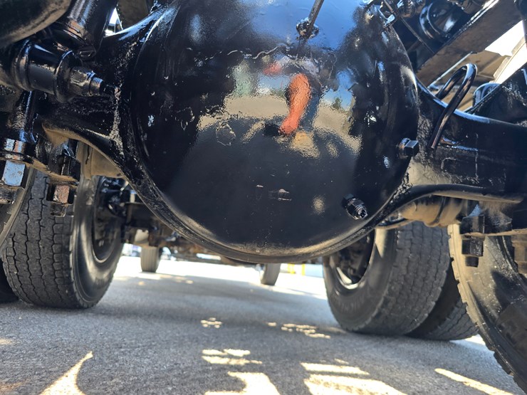 2014-peterbilt-388-image-139