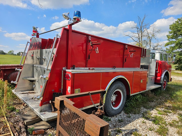 1983-ford-c800-image-10