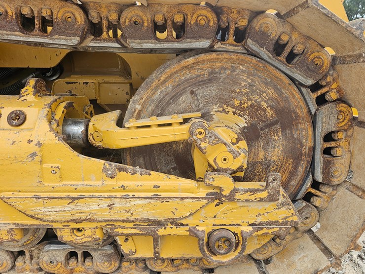 2023-caterpillar-953-image-85