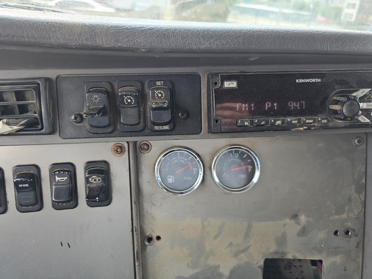 2016-kenworth-t370-image-131