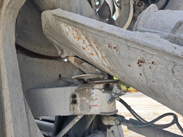 2014-peterbilt-365-image-96