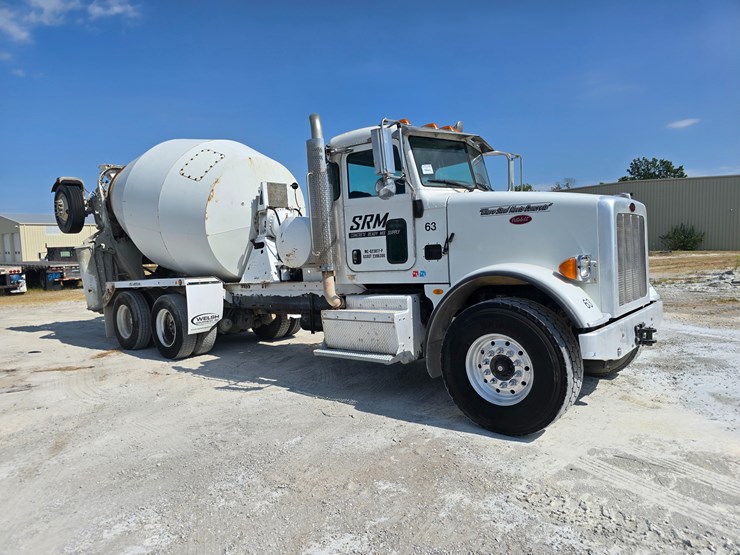 2014-peterbilt-365-image-45