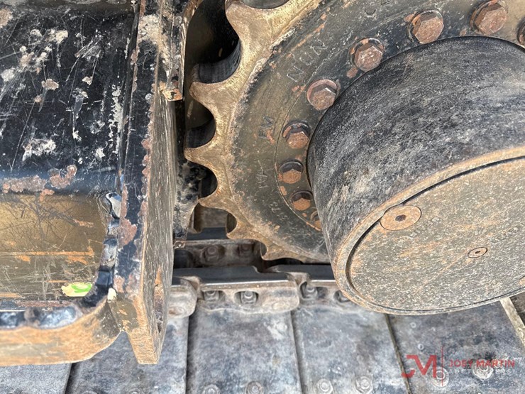 2019-caterpillar-310-image-13