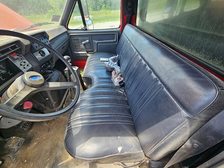 1993-ford-f800-image-42