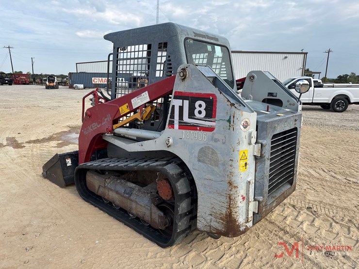 2019-takeuchi-tl8-image-3