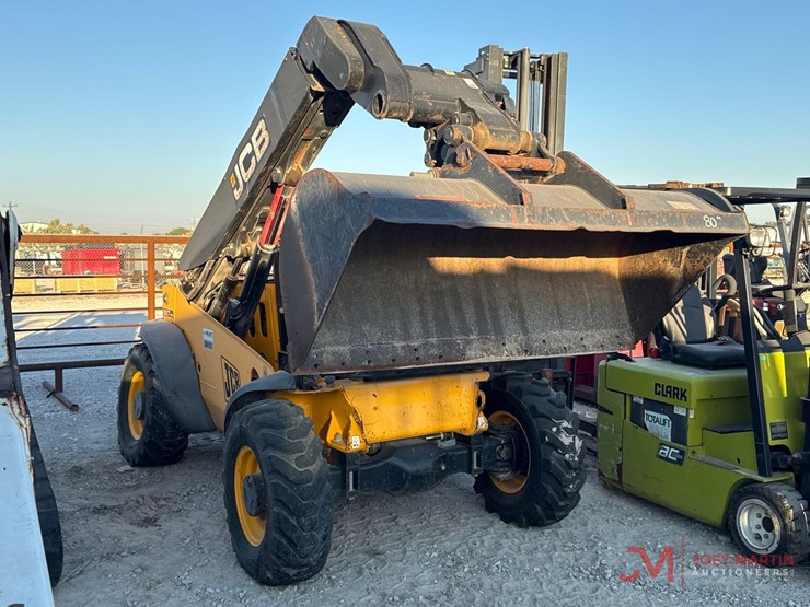 jcb-527-55-image-1