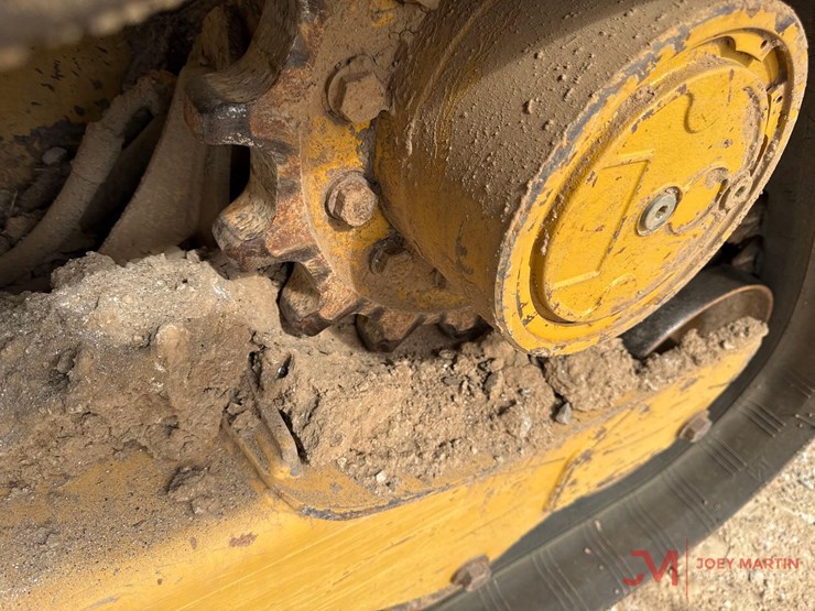 2022-caterpillar-259d3-image-6
