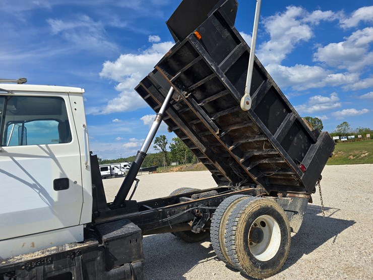 1994-ford-lta9000-image-47