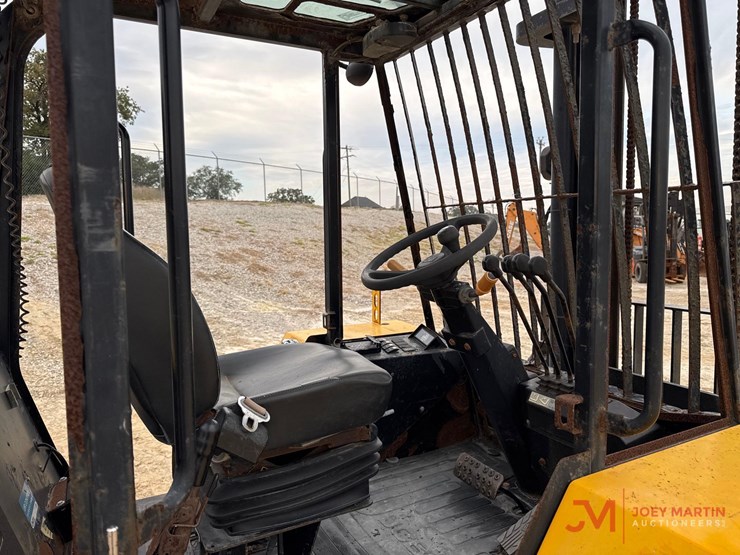 2018-jcb-930-image-13