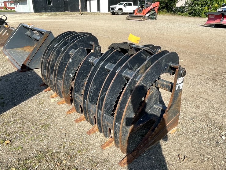 #4304-•-jenkins-86"-skid-steer-mount-heavy-duty-log-grapple-image-2