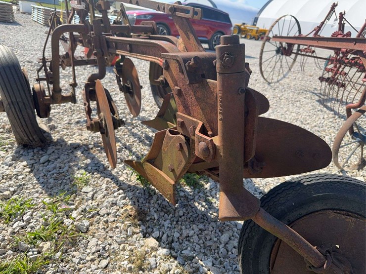 2-bottom-trip-plow-image-20