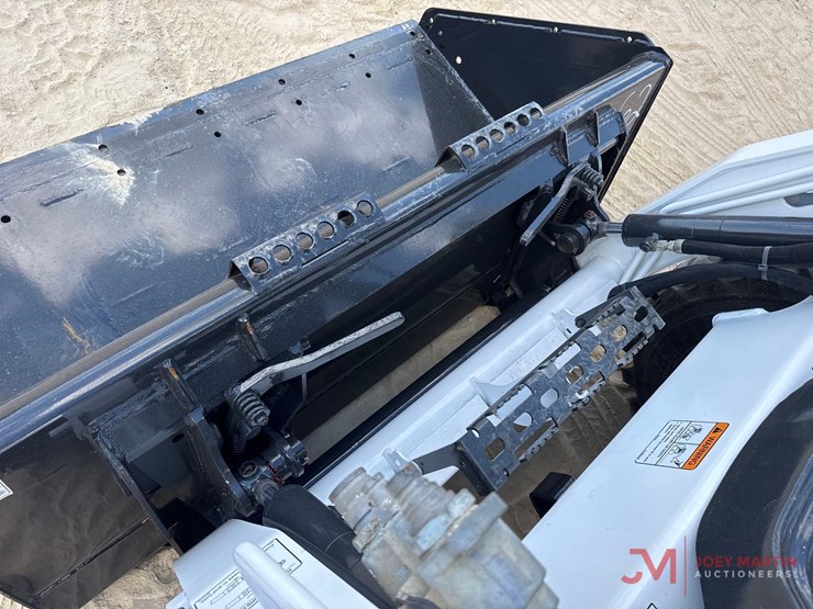 2021-bobcat-s450-image-6