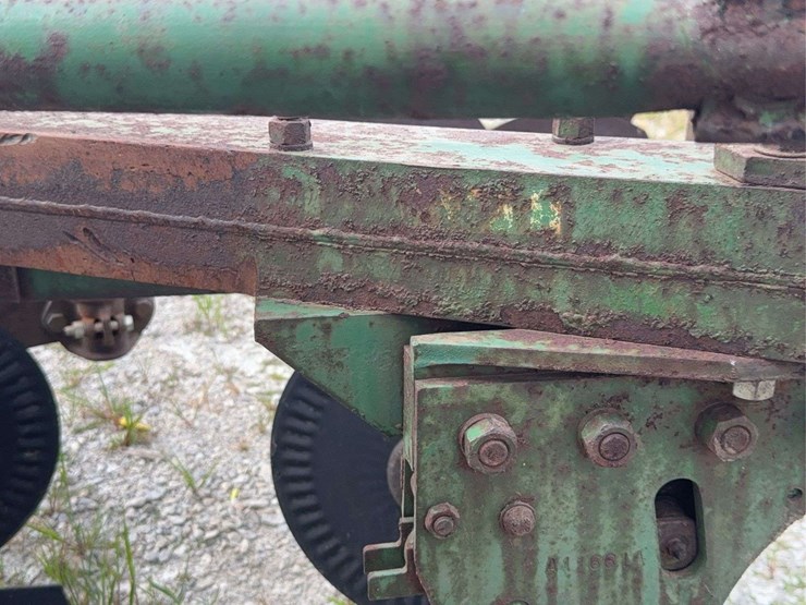 john-deere-4-bottom-plow-image-21